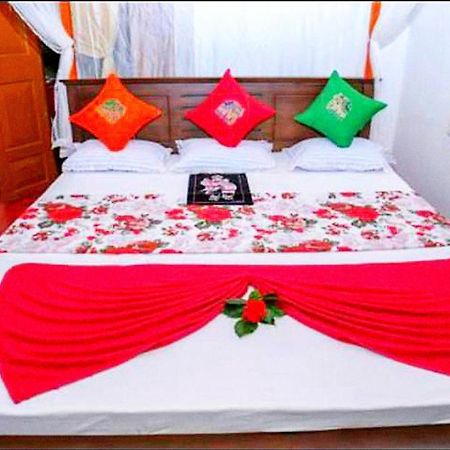 Happy Morning Bliss Bed and Breakfast Mirissa Exterior foto